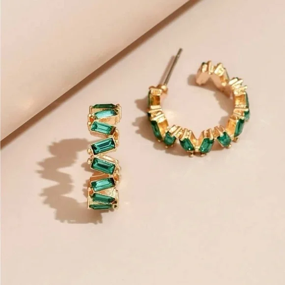 πHPπ Emerald Cuff Hoop Earrings - Picture 1 of 6